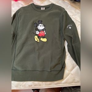 Disney Mickey sweatshirt